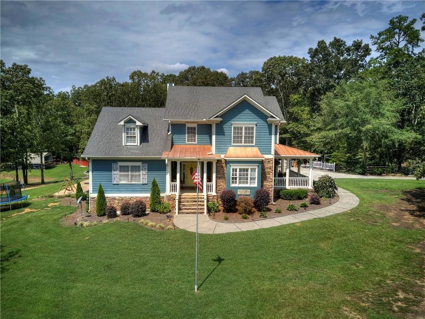 Estate home on 5 ac