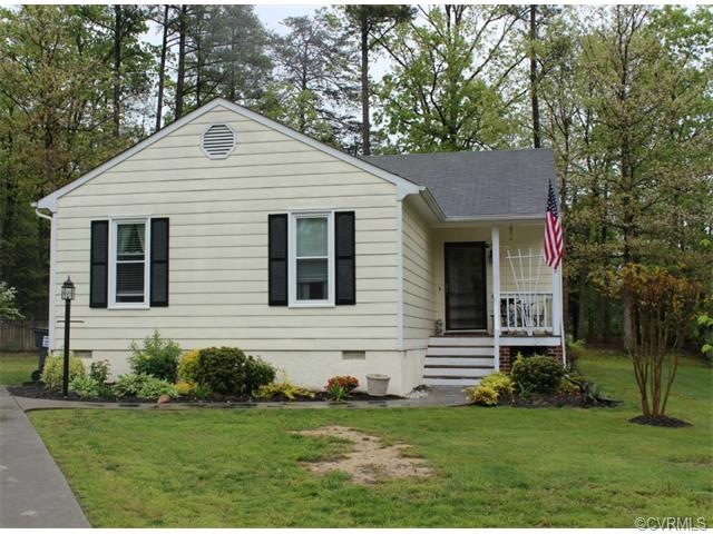 Welcome to 2600 Tracewood Circle! Enjoy one level 