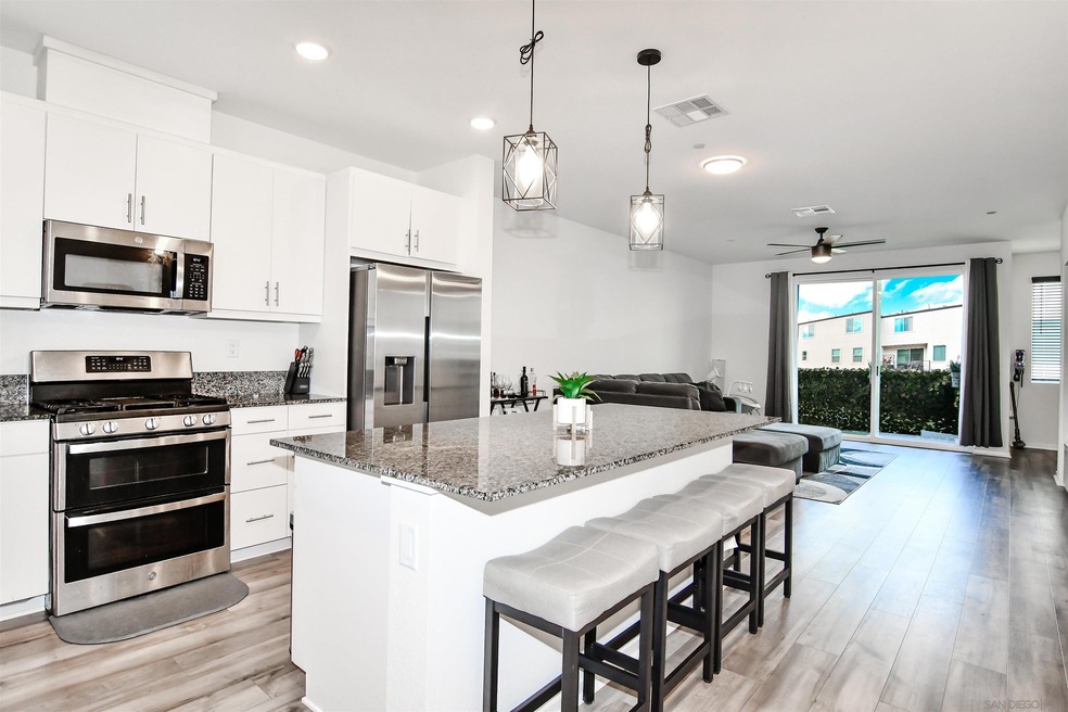 5470 Seacliff Place unit 30, San Diego, CA 92154 - photo 1