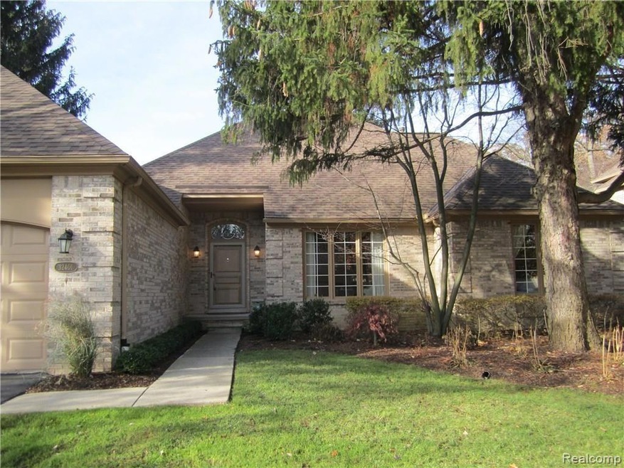 32401 Pines Dr unit 13, Beverly Hills, MI 48025 - photo 1