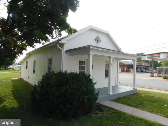 200 S Mildred St, Ranson, WV 25438 - photo 1