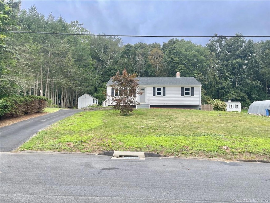 27 Knollcrest Rd, Norwich, CT 06360 - photo 1