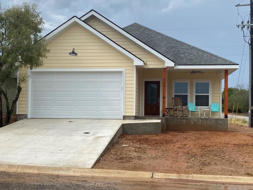 100 Feather Way, Fredericksburg, TX 78624 - photo 1