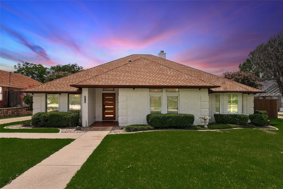 Under Contract $465,000