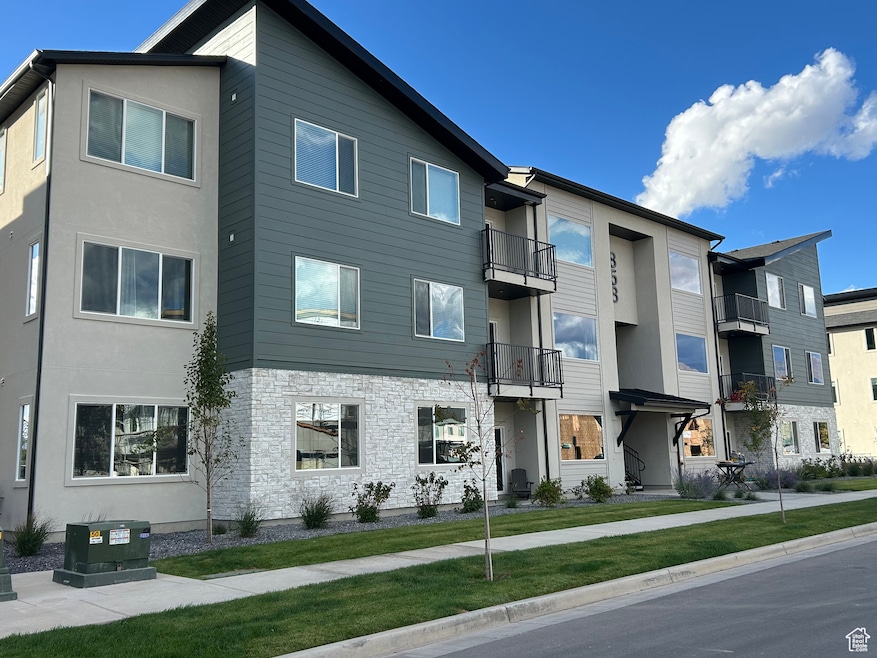 858 S 200 E unit 3 303, Spanish Fork, UT 84660 - photo 1