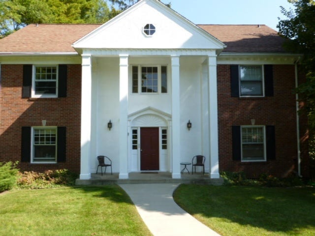 1011 Short Road