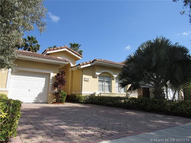 4647 NW 111th Ct, Doral, FL 33178 - photo 1