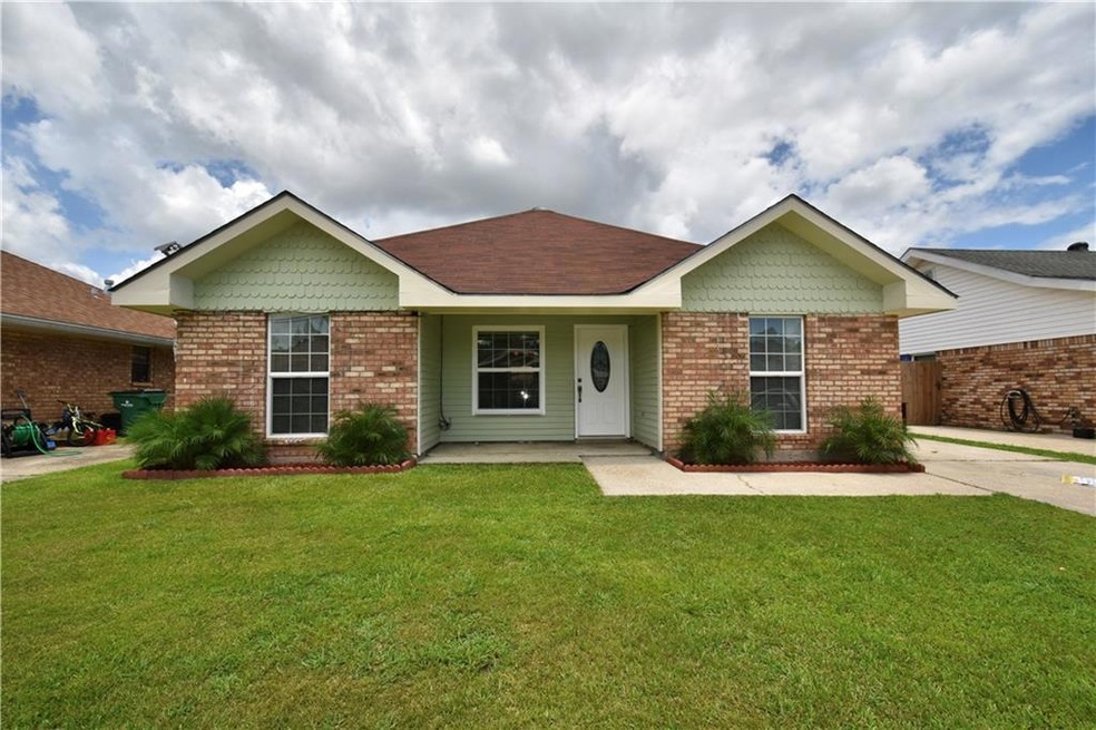2828 Doreen Ln, Marrero, LA 70072 - photo 1