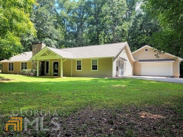 1351 Minix Rd, Sharpsburg, GA 30277 - photo 1