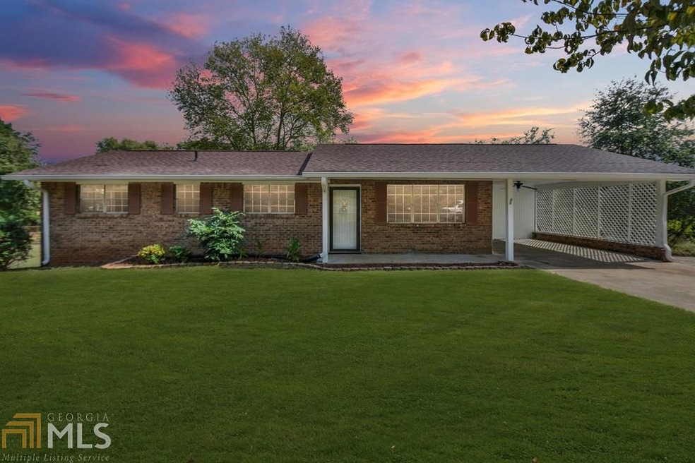 3 Bedroom/ 1.5 Bath Brick Ranch