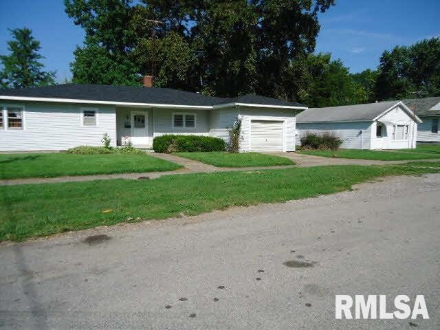 715 N Webster St, Harrisburg, IL 62946 - photo 1