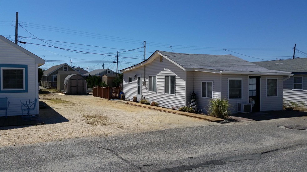 18 1st Ln unit 27, Seaside Park, NJ 08752 - photo 1