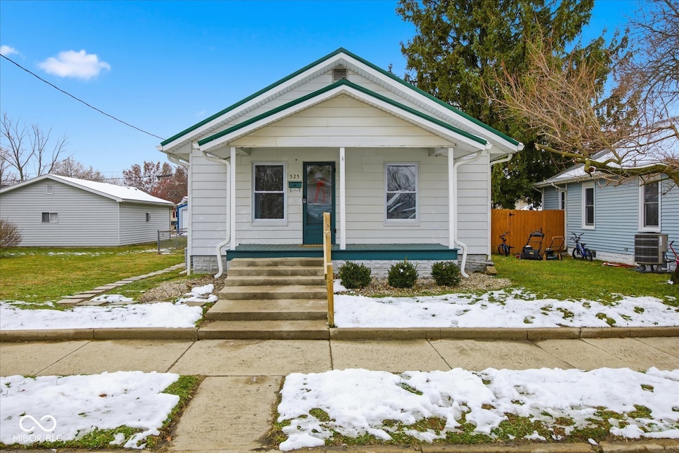 525 3rd St, Shelbyville, IN 46176 - photo 1