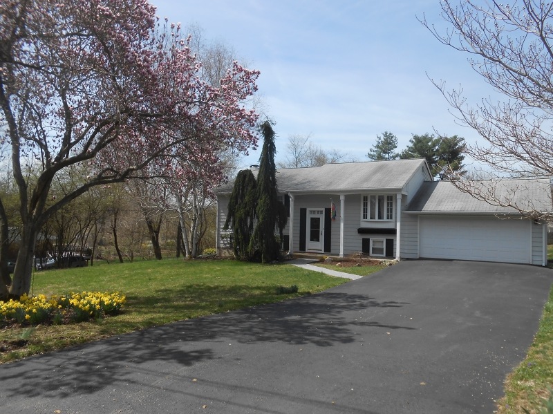 5 Highfields Rd, Clinton, NJ 08809 - photo 1