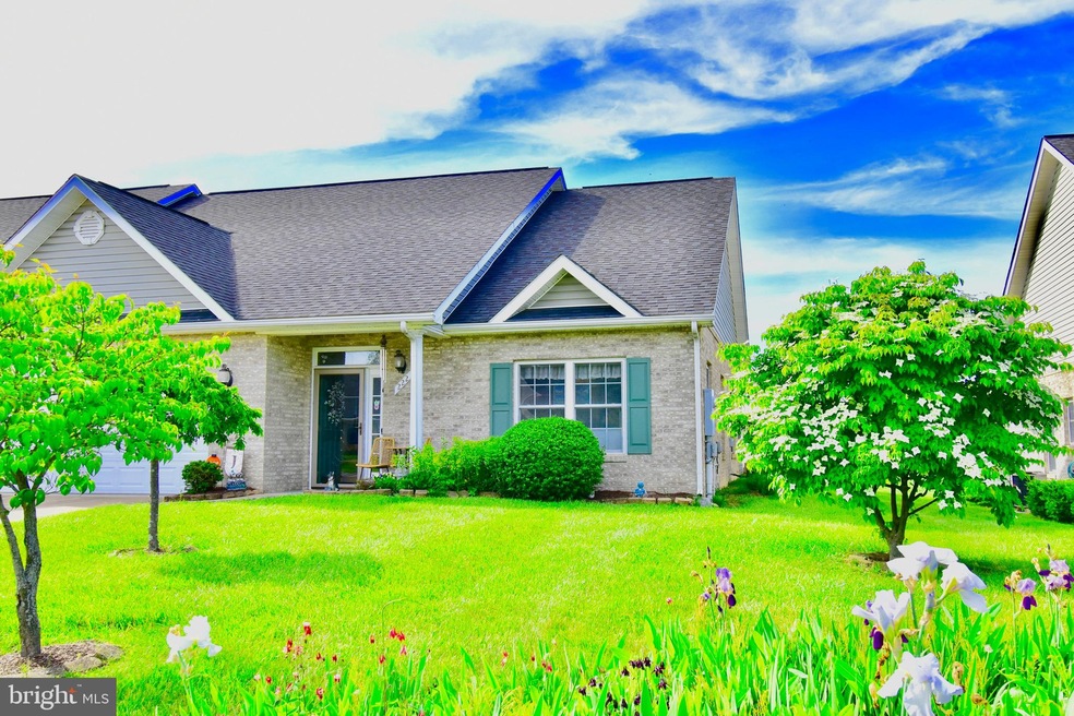 222 Lynn Dr, Stephens City, VA 22655 - photo 1