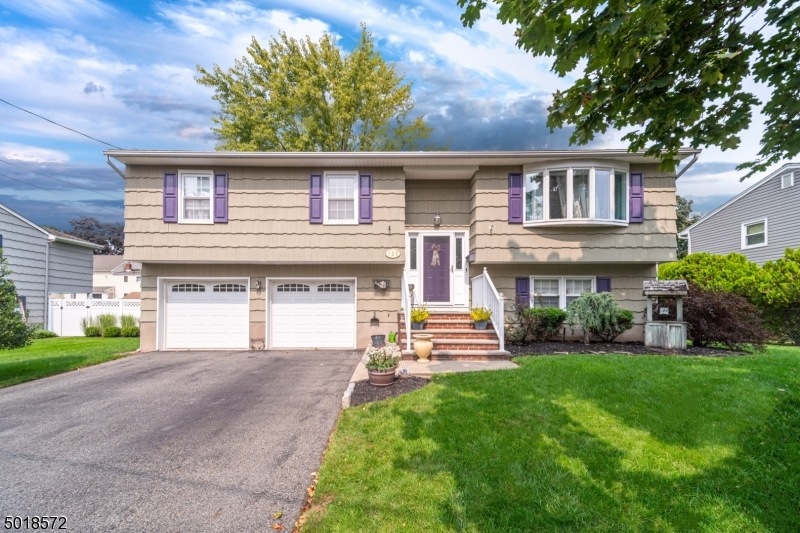 125 Laurel Ave, Pompton Lakes, NJ 07442 - photo 1