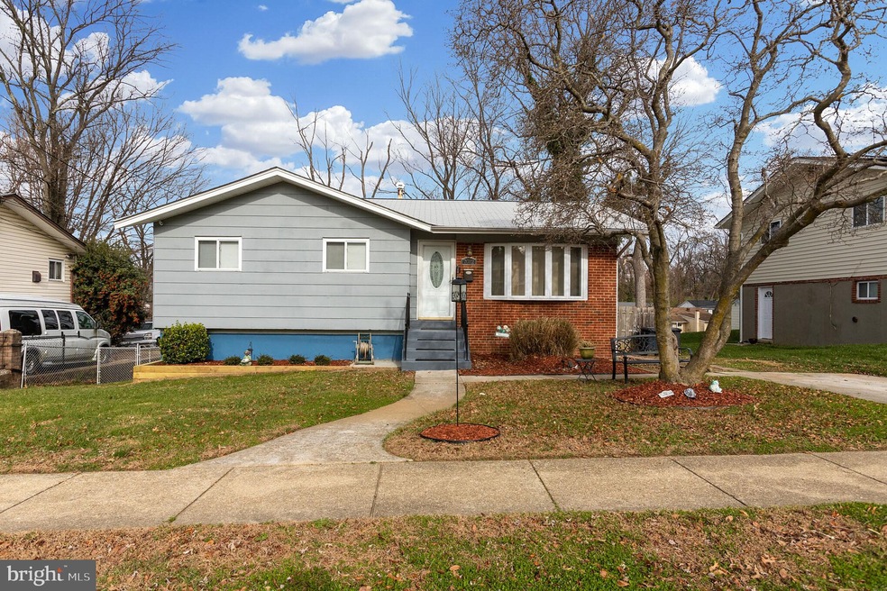 7012 Independence St, Capitol Heights, MD 20743 - photo 1