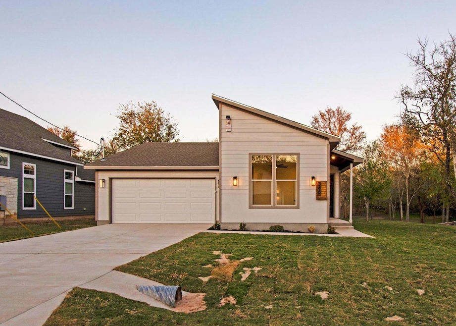 346 Nene Ln, Bastrop, TX 78602 - photo 1