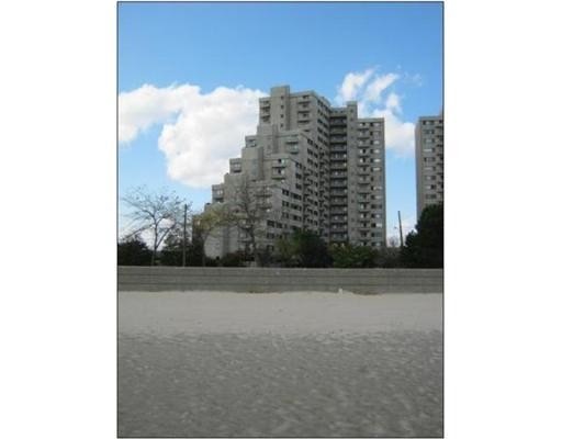 Seawatch Towers unit 712, Revere, MA 02151 - photo 1