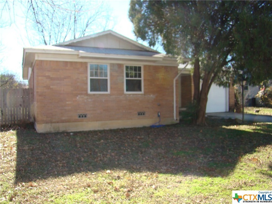 518 Bowden Ave, Copperas Cove, TX 76522 - photo 1