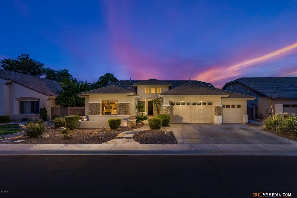 1051 E Kaibab Place