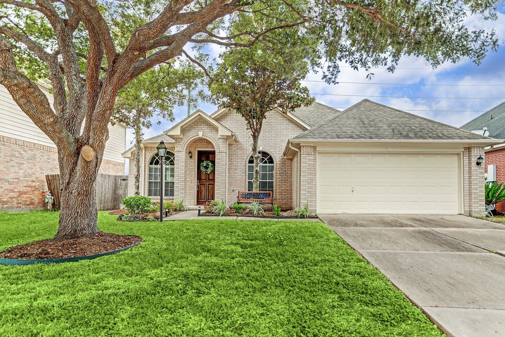 16706 Stoneside Dr, Houston, TX 77095 - photo 1