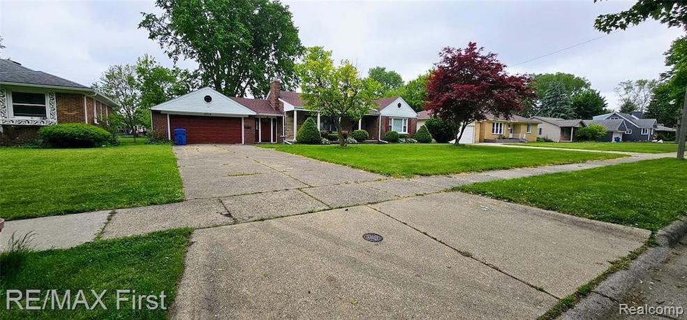 Oversized Fenced Lot.34 Acre