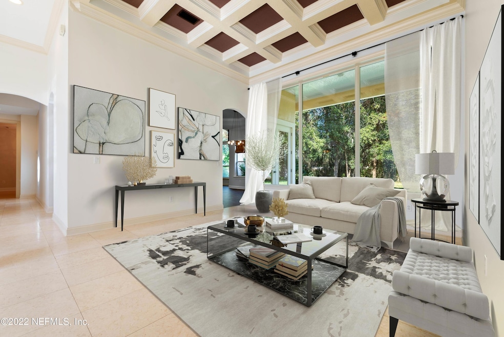 356_N_Lombardy_Loop living room