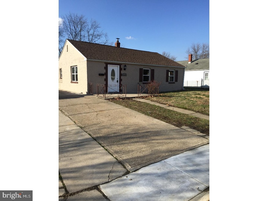 419 Howell Dr, New Castle, DE 19720 - photo 1