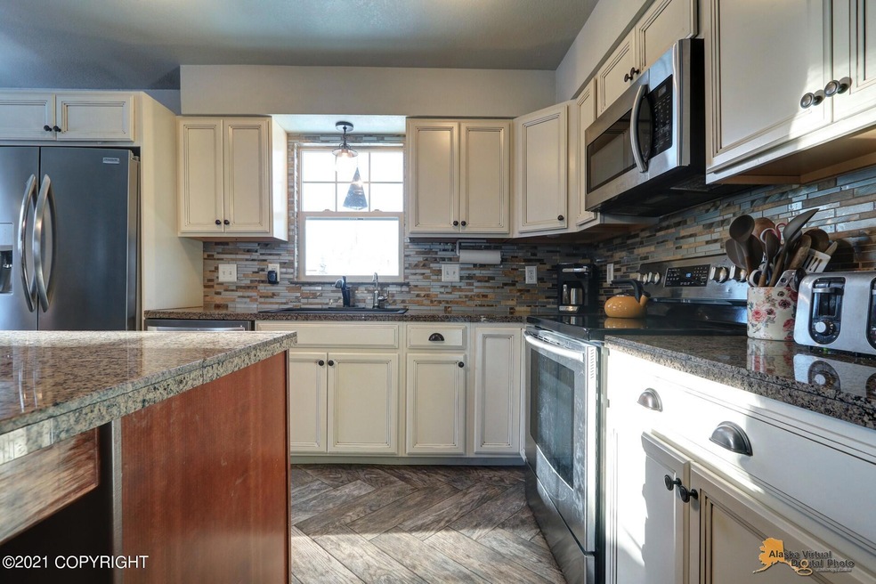 Gorgeous kitchen w butcher block island