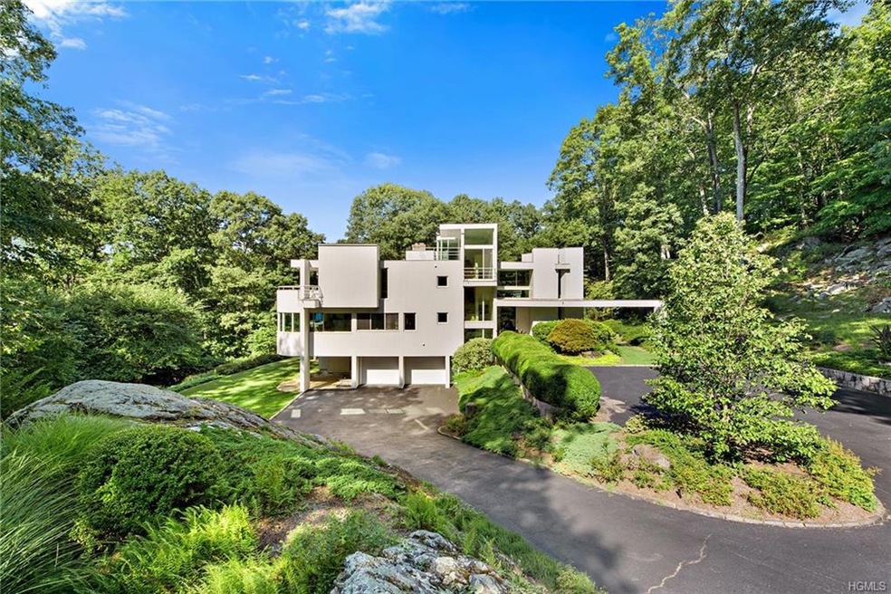 16 Twin Lakes Dr, Bedford, NY 10506 - photo 1