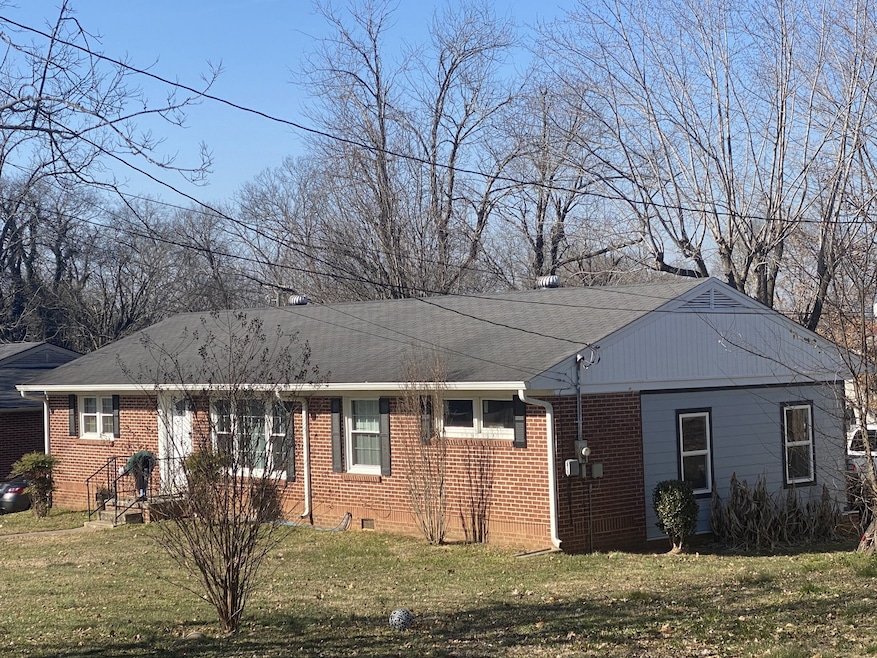 103 Bates St, Shelbyville, TN 37160 - photo 1