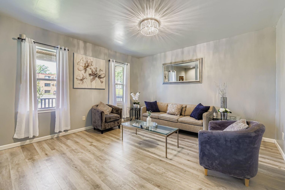 890 Duchess St, Saint Paul, MN 55106 - photo 1