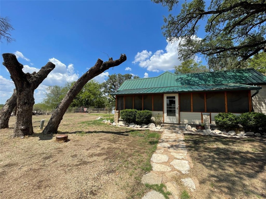 6030 Hoover Ct, Granbury, TX 76049 - photo 1