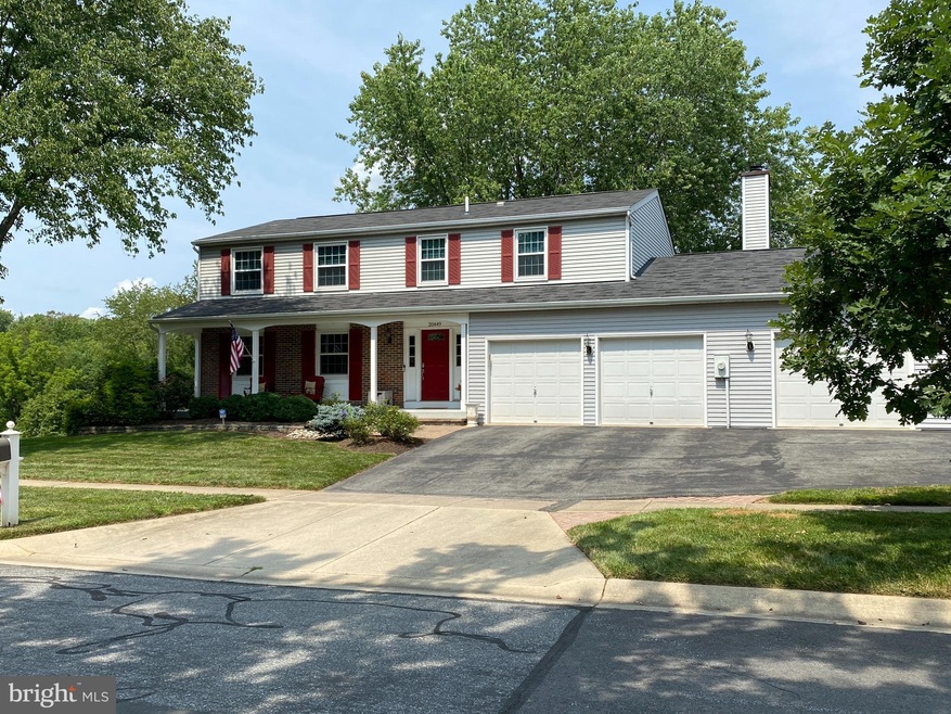 20449 Watkins Meadow Dr, Germantown, MD 20876 - photo 1