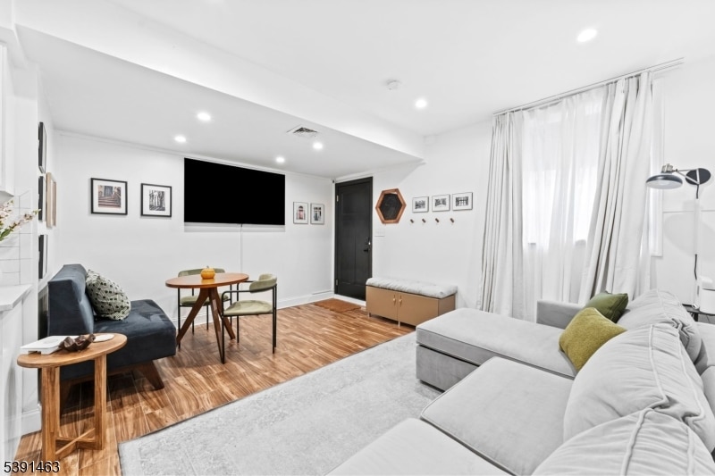 47 47th St unit 9, Weehawken, NJ 07086 - photo 1