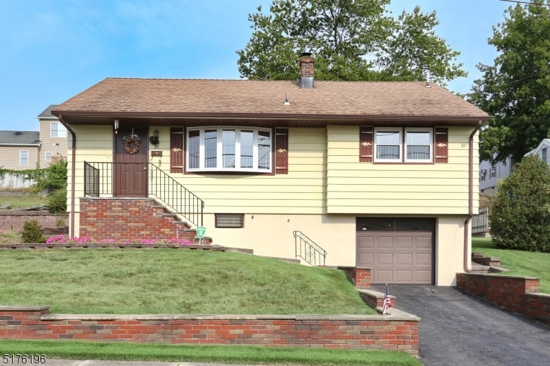 2 Highview Ave, Totowa, NJ 07512 - photo 1