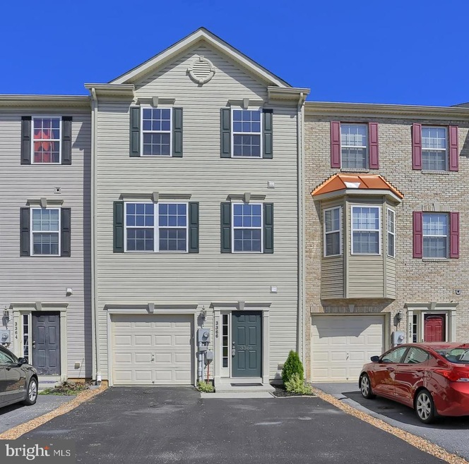 3366 Landmark Ct, Chambersburg, PA 17201 - photo 1