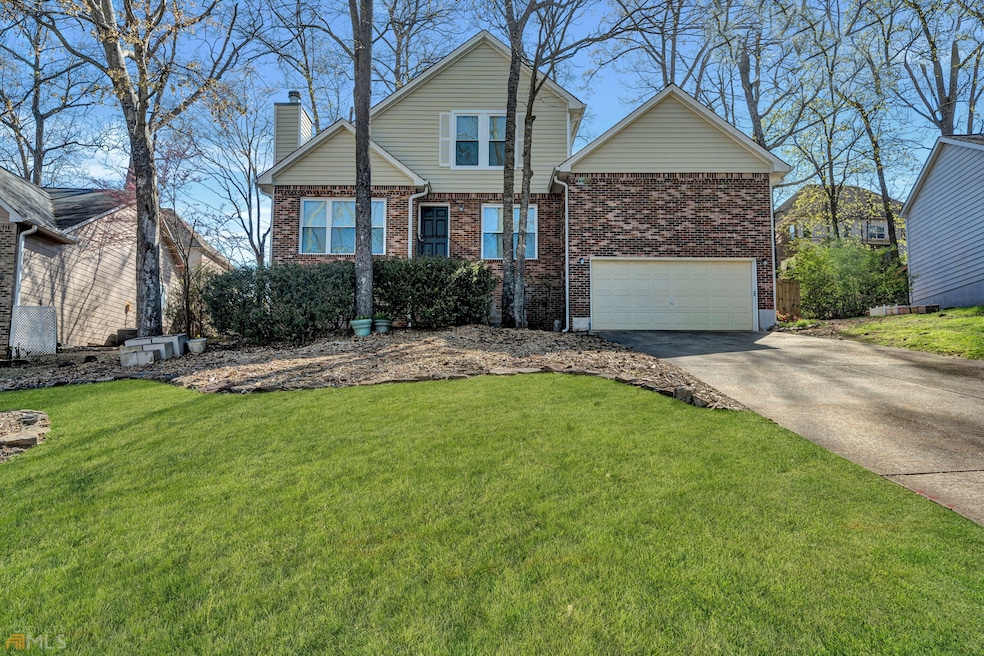 335 E Willow Run, Alpharetta, GA 30022 - photo 1