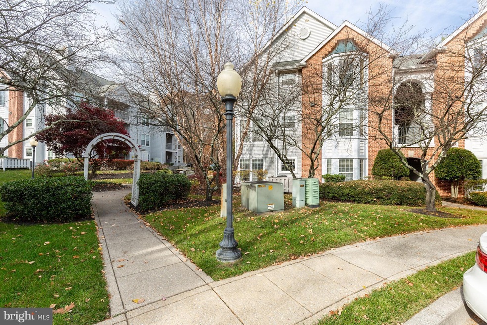 4405 Silverbrook Ln unit G102, Owings Mills, MD 21117 - photo 1