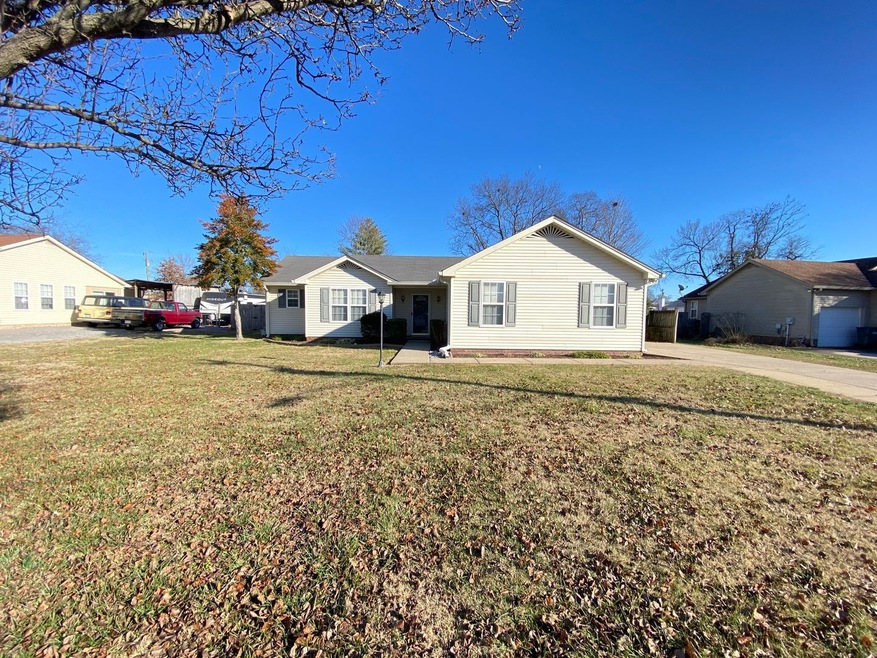 711 Fields Ln, Lebanon, TN 37087 - photo 1