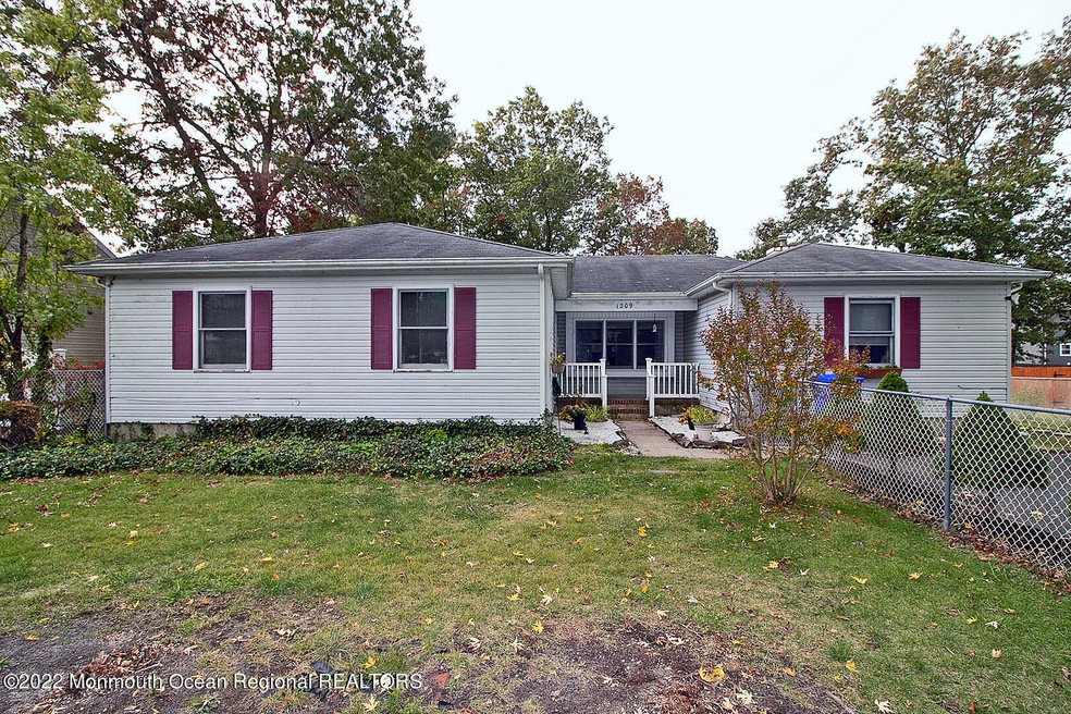 1209 Dell St, Toms River, NJ 08755 - photo 1