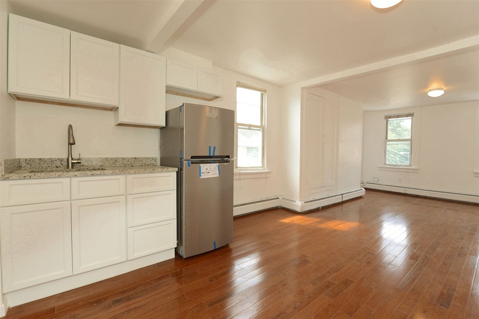 74 Colgate St unit 3, Jersey City, NJ 07302 - photo 1