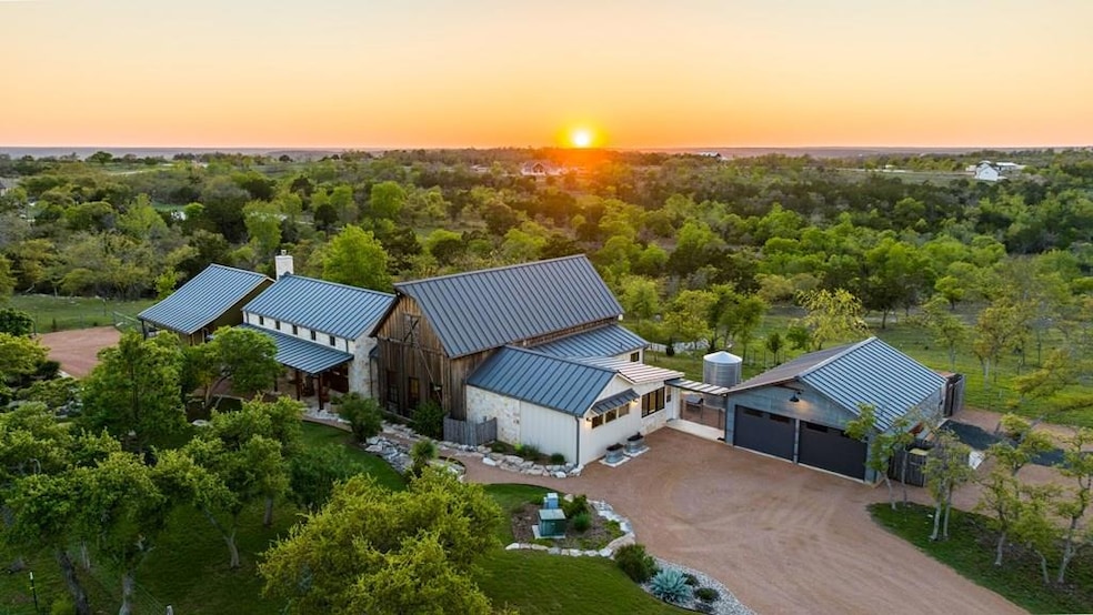 Pending $1,500,000 • Co-Listing Agent