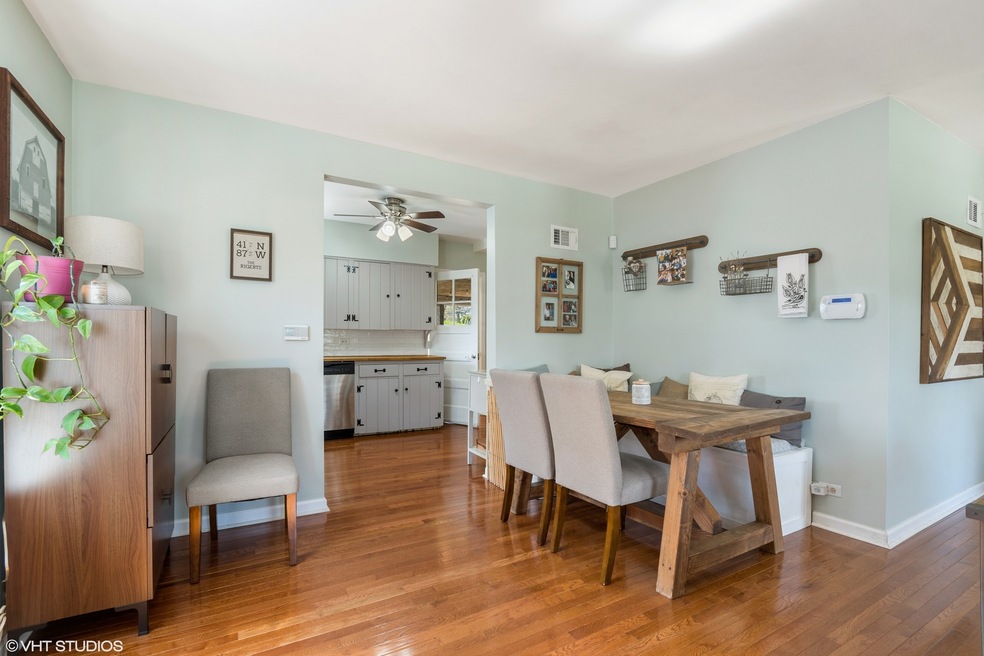 434 N Elm Ave, Elmhurst, IL 60126 - photo 1