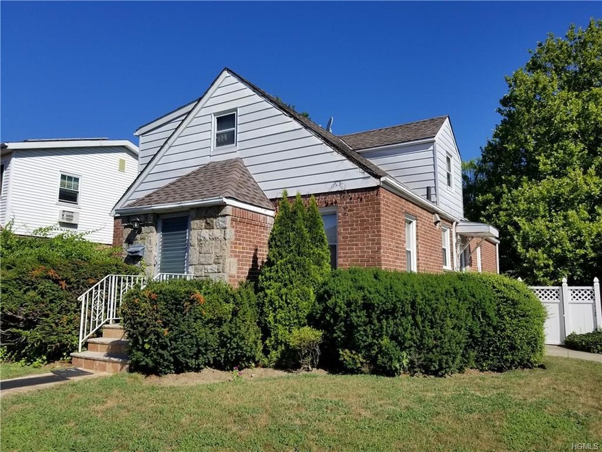 17919 69th Ave, Fresh Meadows, NY 11365 - photo 1