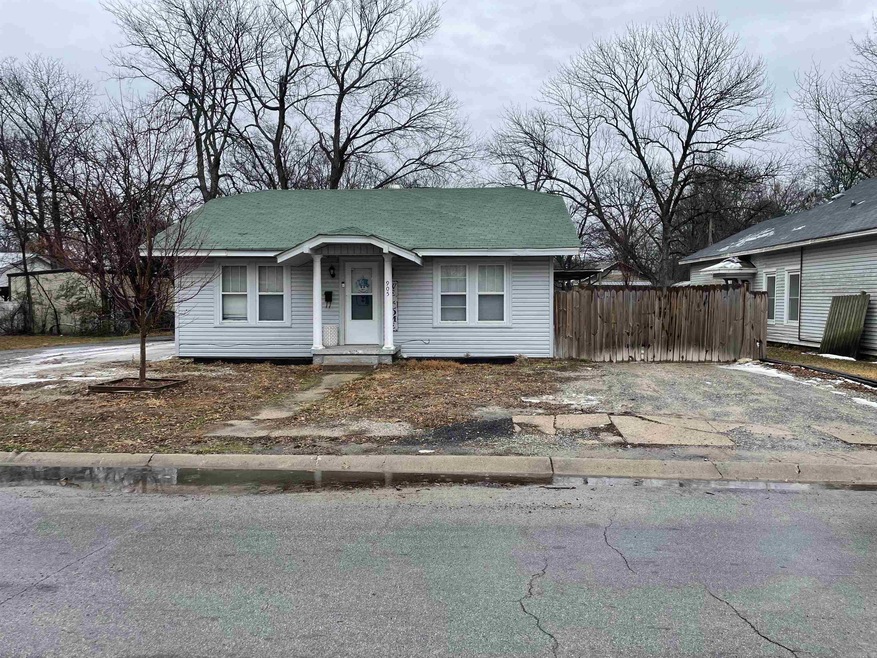 905 S Lowe St, Stuttgart, AR 72160 - photo 1