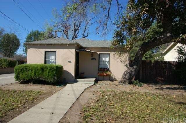 2633 White Ave