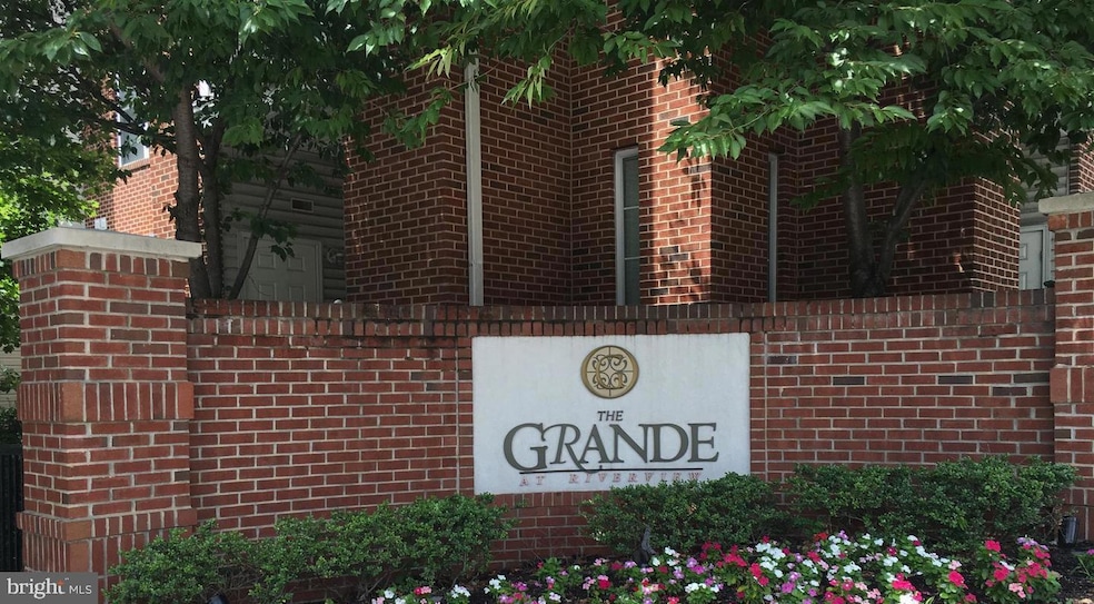 Grande at Riverview unit 3310, Conshohocken, PA 19428 - photo 1