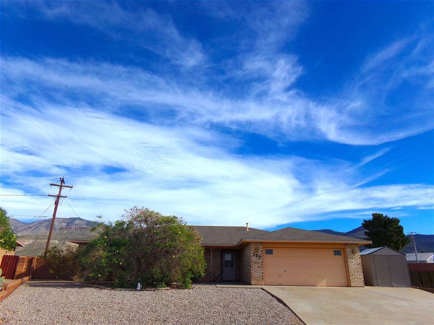 752 Montwood Ct, Alamogordo, NM 88310 - photo 1